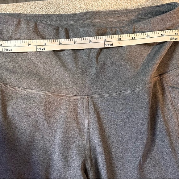 All In Motion gray and black leggings, size L - Picture 3 of 5
